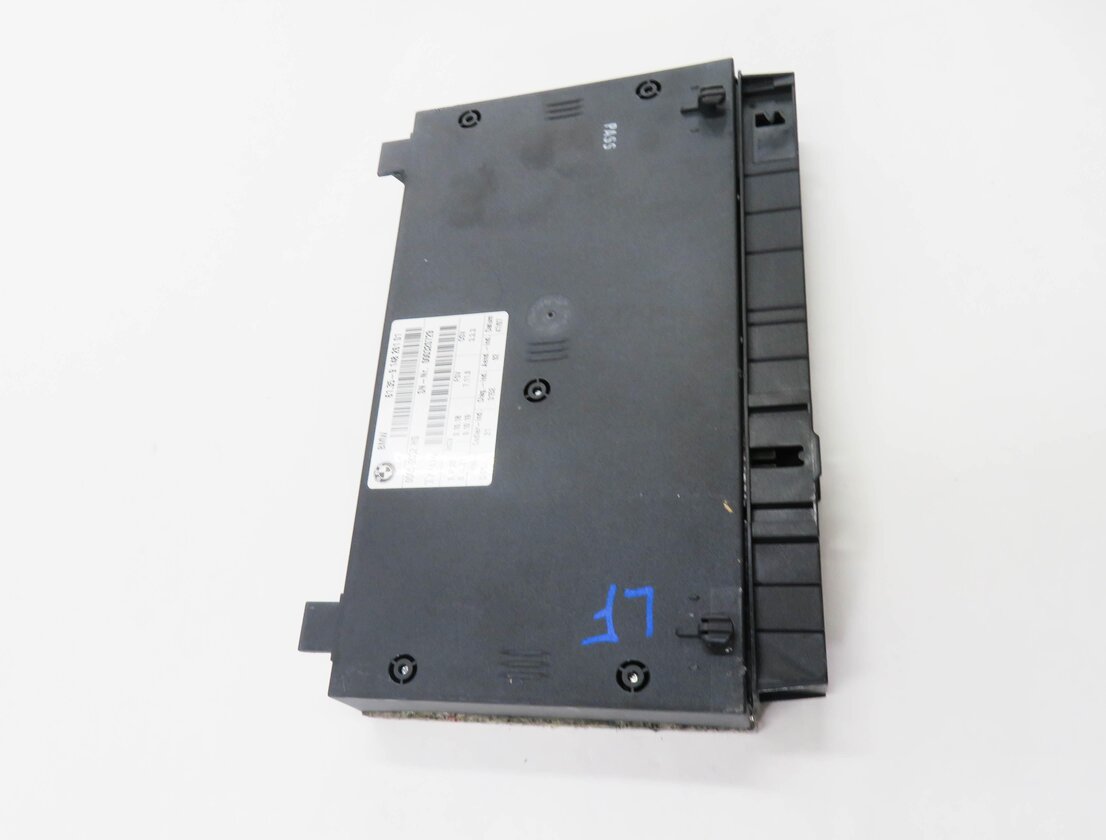 Thumbnail 3: 2008 BMW 535i (E60) LEFT FRONT DRIVER COMFORT SEAT CONTROL MODULE