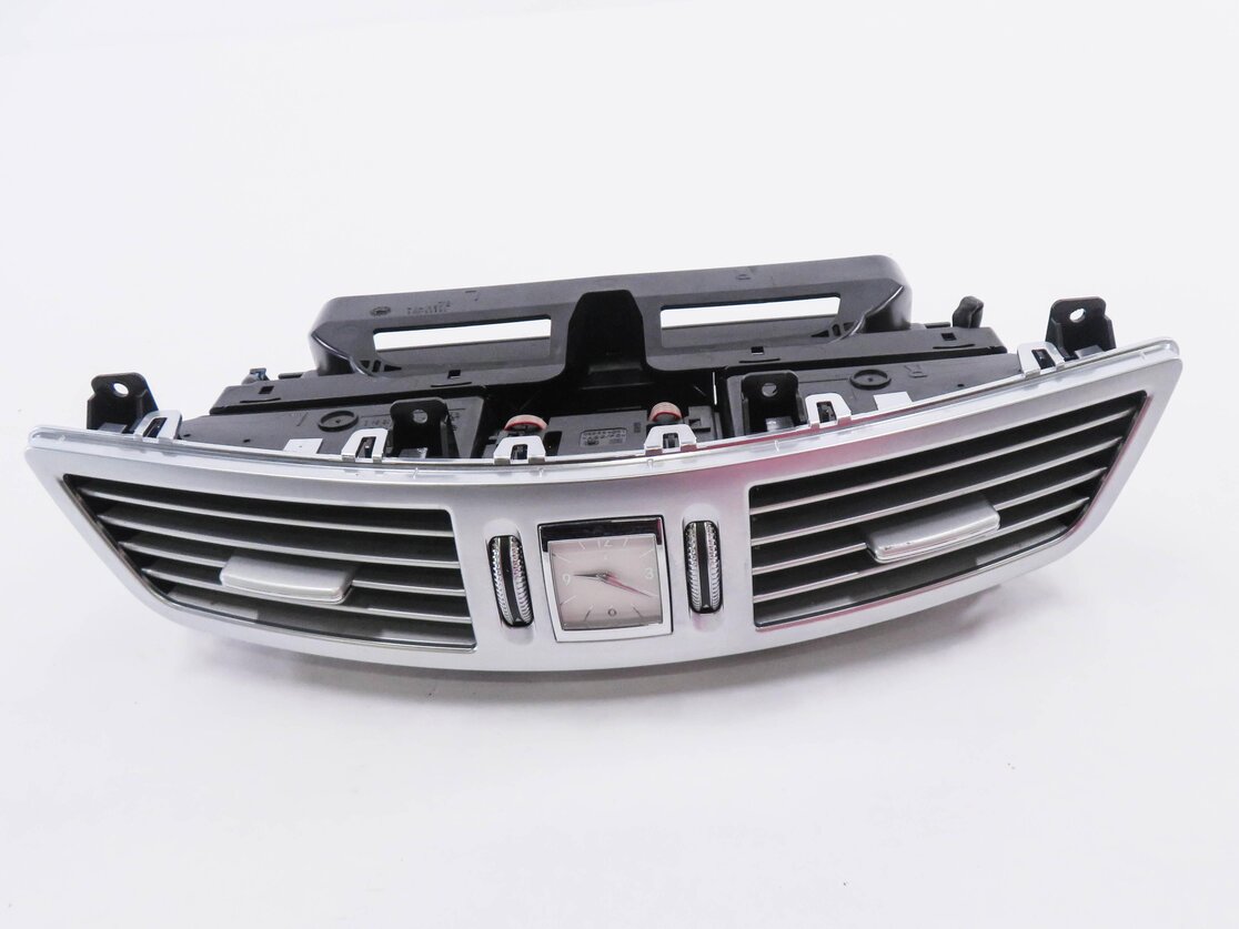 Thumbnail 2: 2012 MERCEDES S550 (W221) CENTER DASH HEATER A/C AIR VENT w/ CLOCK