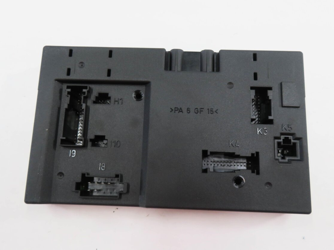 Thumbnail 2: 2012 MERCEDES S550 (W221) REAR TRUNK SIGNAL ACQUISITION CONTROL MODULE (SAM)