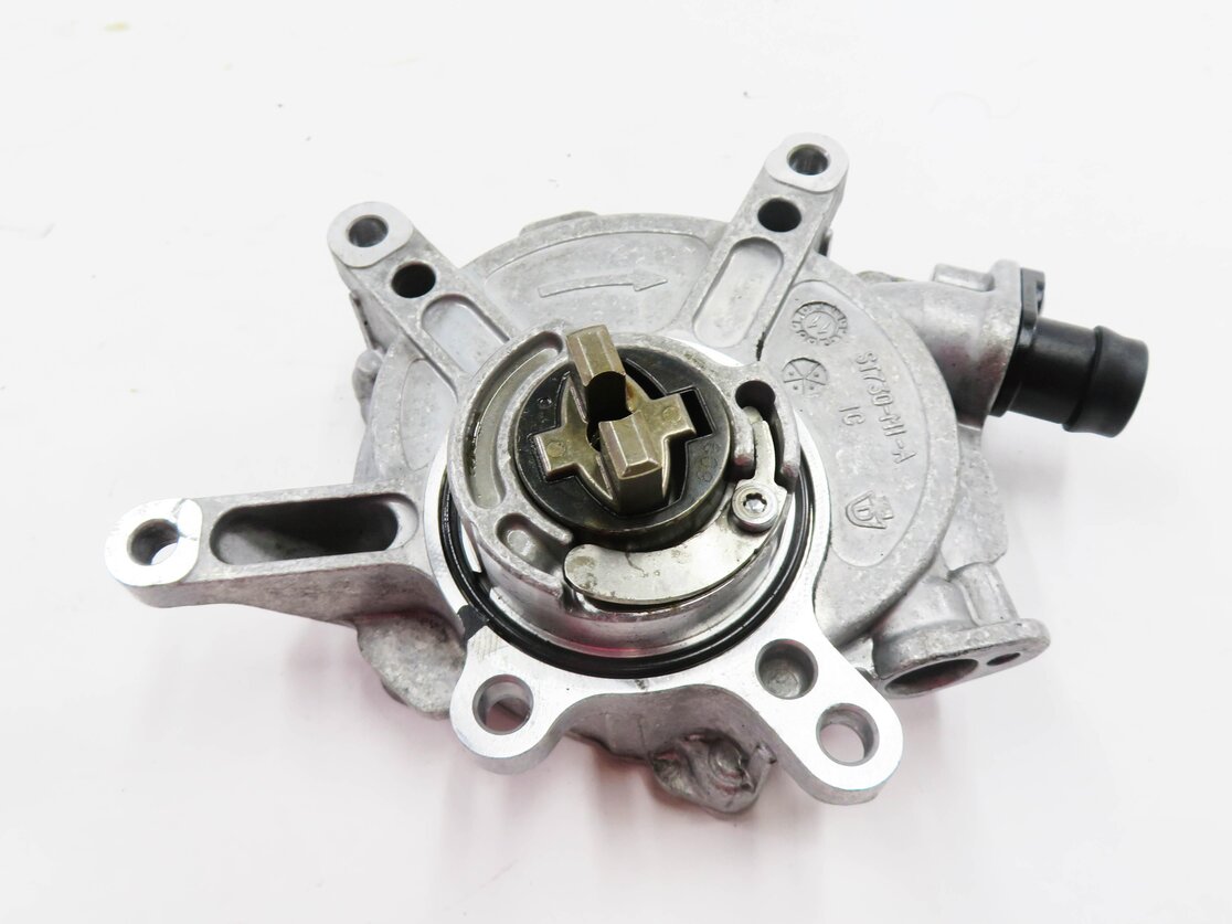 Thumbnail 2: 11-20 MERCEDES CL550 GL450 GL550 ML350 ML550 S400 S550 S600 SL550 - VACUUM PUMP