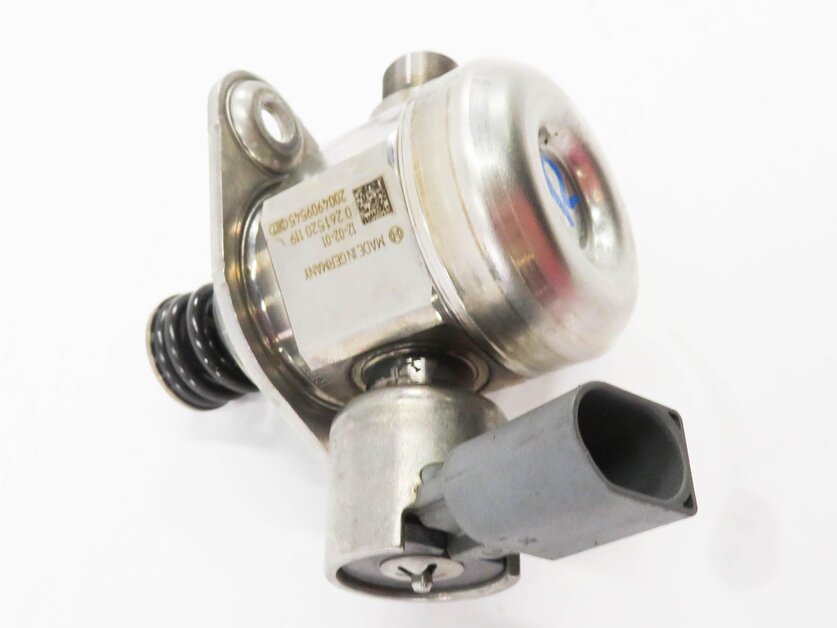 Thumbnail 4: 2011-2020 MERCEDES E500 E550 S600 SL450 SL550 GL550 - RIGHT MECHANICAL FUEL PUMP