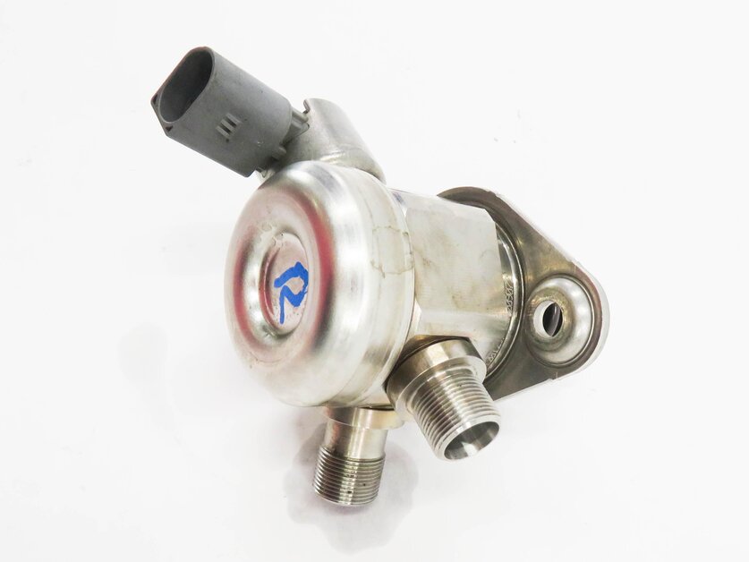 Thumbnail 5: 2011-2020 MERCEDES E500 E550 S600 SL450 SL550 GL550 - RIGHT MECHANICAL FUEL PUMP