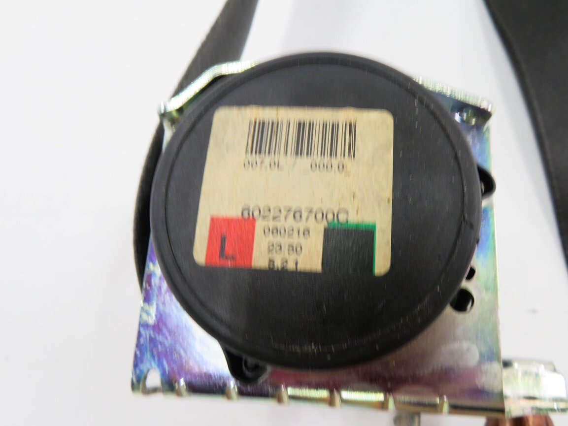 Thumbnail 6: 2005-2006 LR3 / RANGE ROVER SPORT (L320) LEFT FRONT SEATBELT RETRACTOR (BLACK)