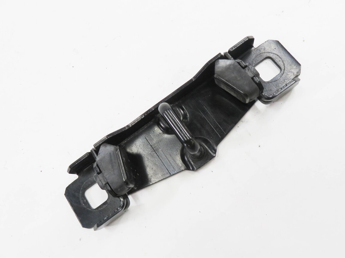 2006 RANGE ROVER SPORT (L320) REAR TRUNK LOCK LATCH ACTUATOR STRIKER PLATE
