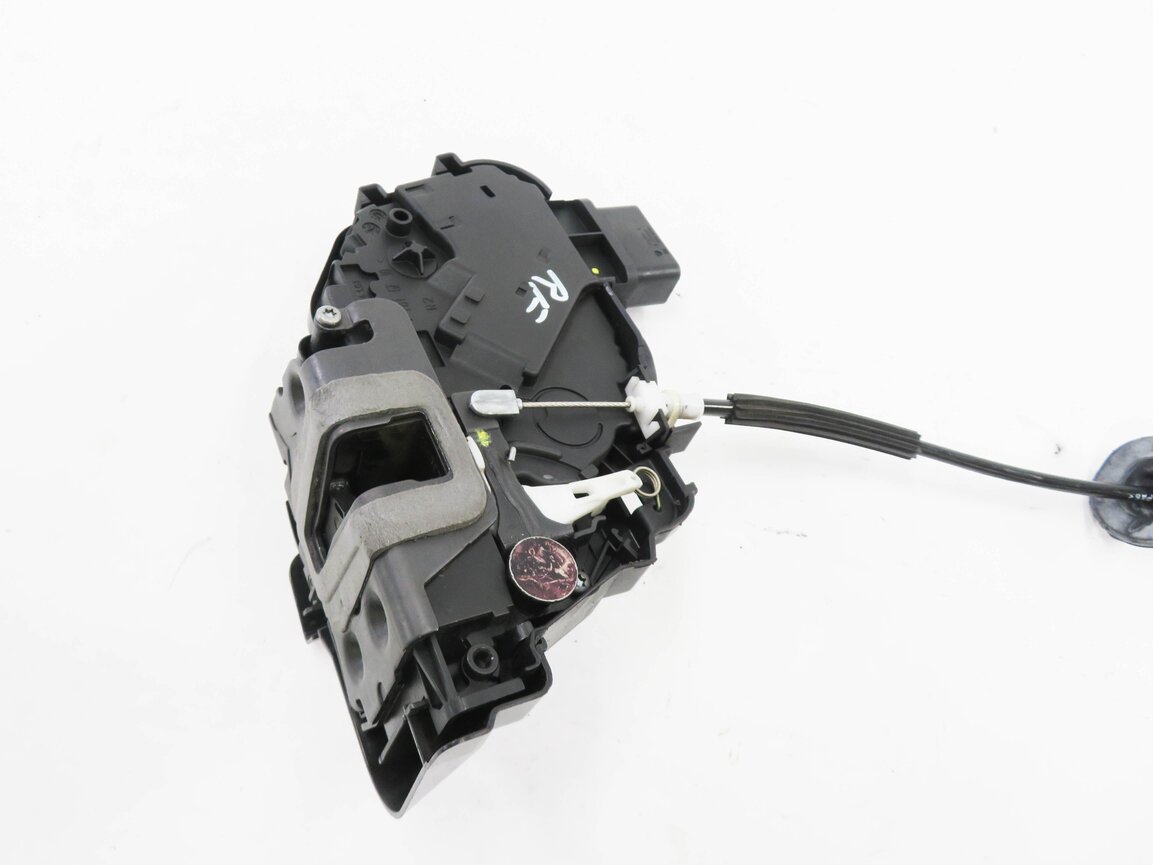 Thumbnail 5: 2005-2006 LAND ROVER LR3 / 06-08 RANGE ROVER SPORT (L320) RIGHT FRONT DOOR LATCH