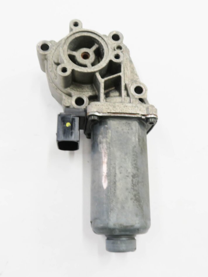 Thumbnail 2: 05-16 LR3 LR4 / RANGE ROVER SPORT (L320 L322) TRANSFER CASE ELECTRIC SHIFT MOTOR