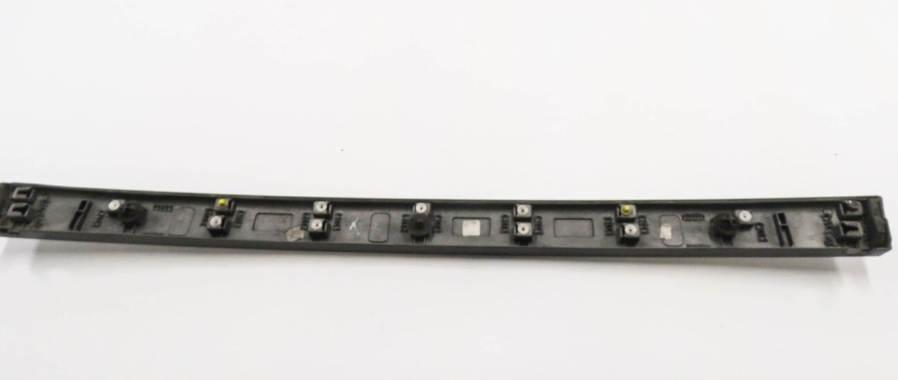 Thumbnail 6: 2006 RANGE ROVER SPORT (L320) REAR TRUNK TRIM PANEL STRIP (BLACK)