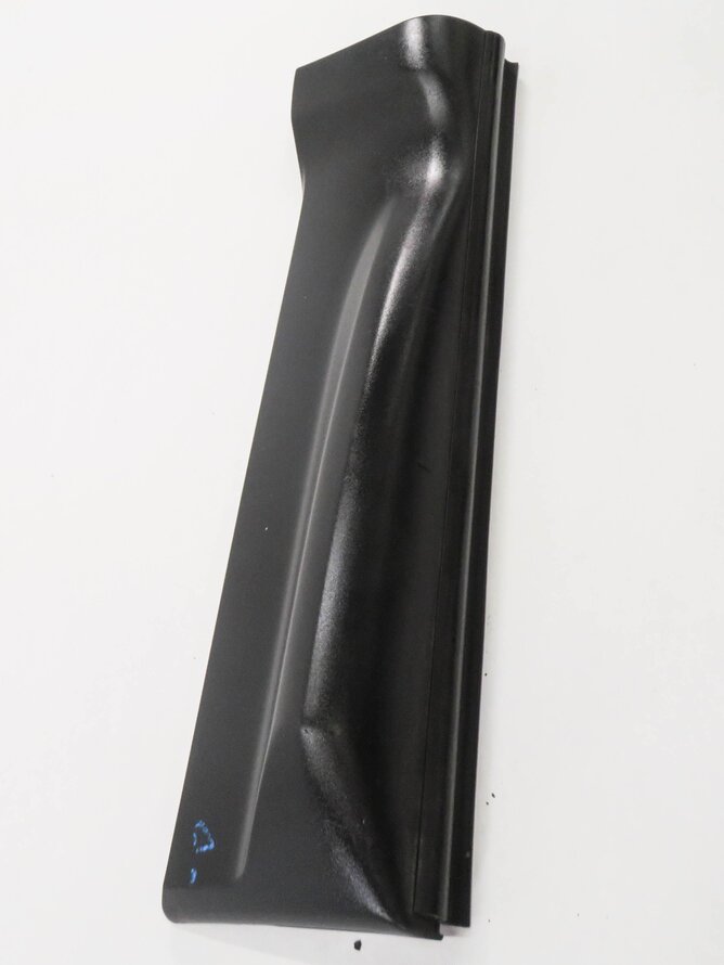 Thumbnail 3: 2006 RANGE ROVER SPORT (L320) LEFT REAR DOOR RUNNER MOULDING TRIM