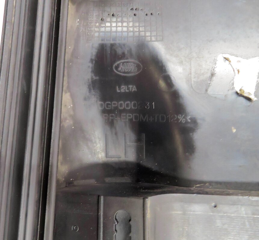 Thumbnail 7: 2006 RANGE ROVER SPORT (L320) LEFT REAR DOOR RUNNER MOULDING TRIM