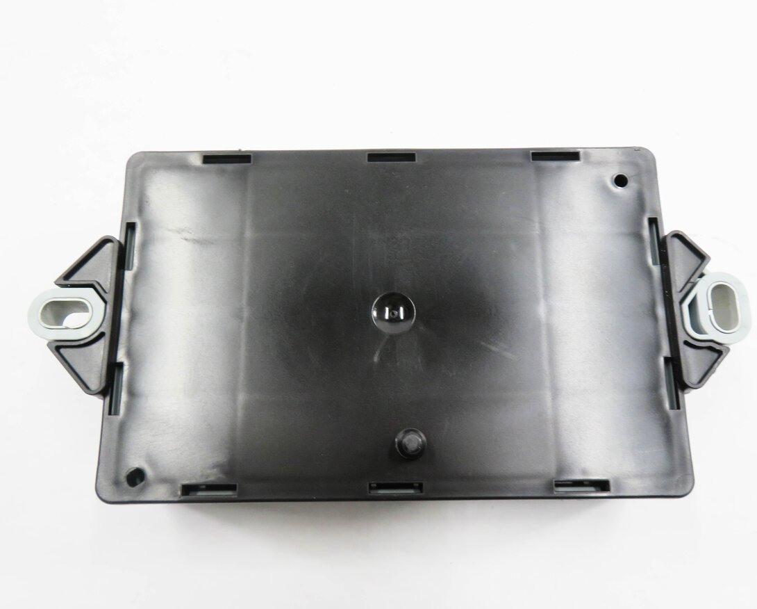 Thumbnail 5: 2017 LAND ROVER DISCOVERY SPORT (L550) LEFT REAR POWER JUNCTION FUSE BOX