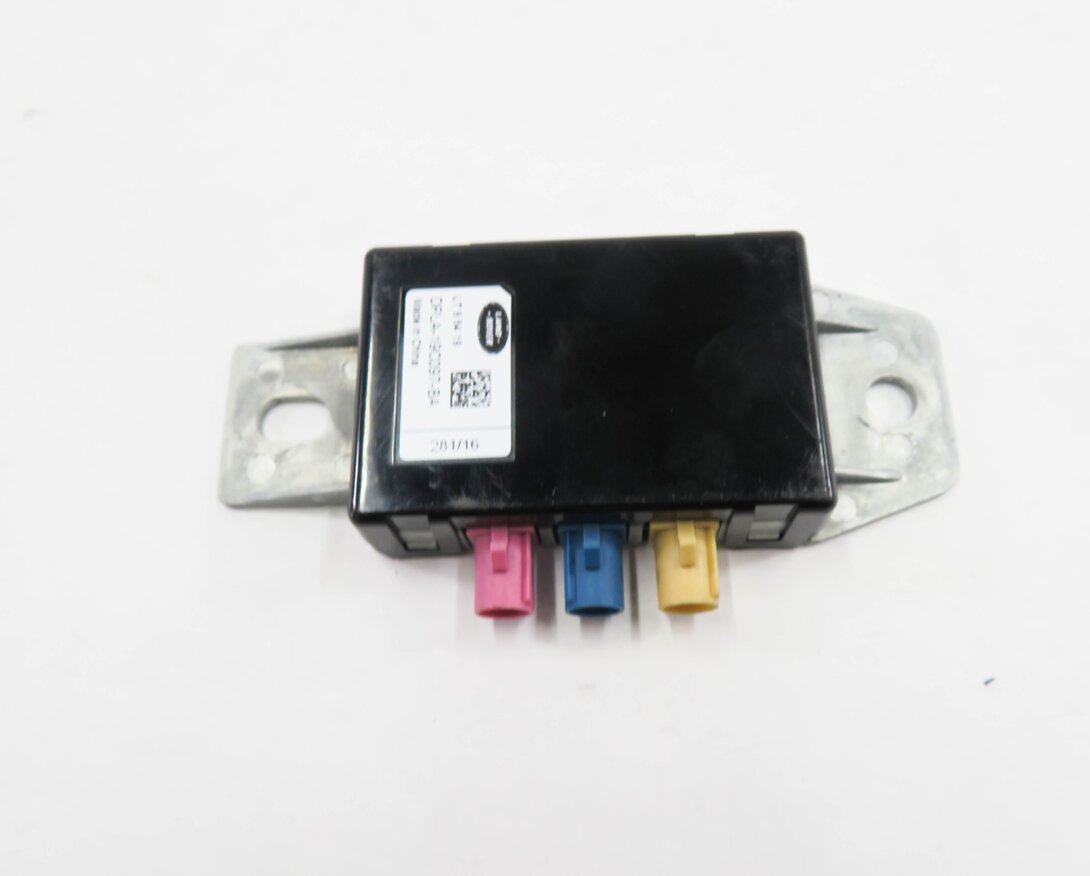 Thumbnail 2: 2017 LAND ROVER DISCOVERY SPORT (L550) ANTENNA AMP AMPLIFIER CONTROL MODULE