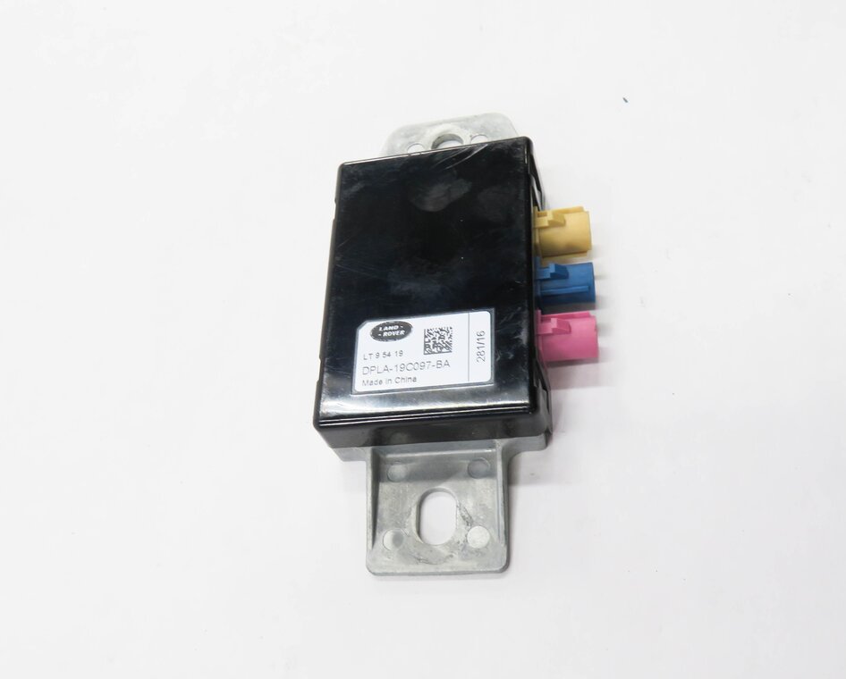 Thumbnail 3: 2017 LAND ROVER DISCOVERY SPORT (L550) ANTENNA AMP AMPLIFIER CONTROL MODULE