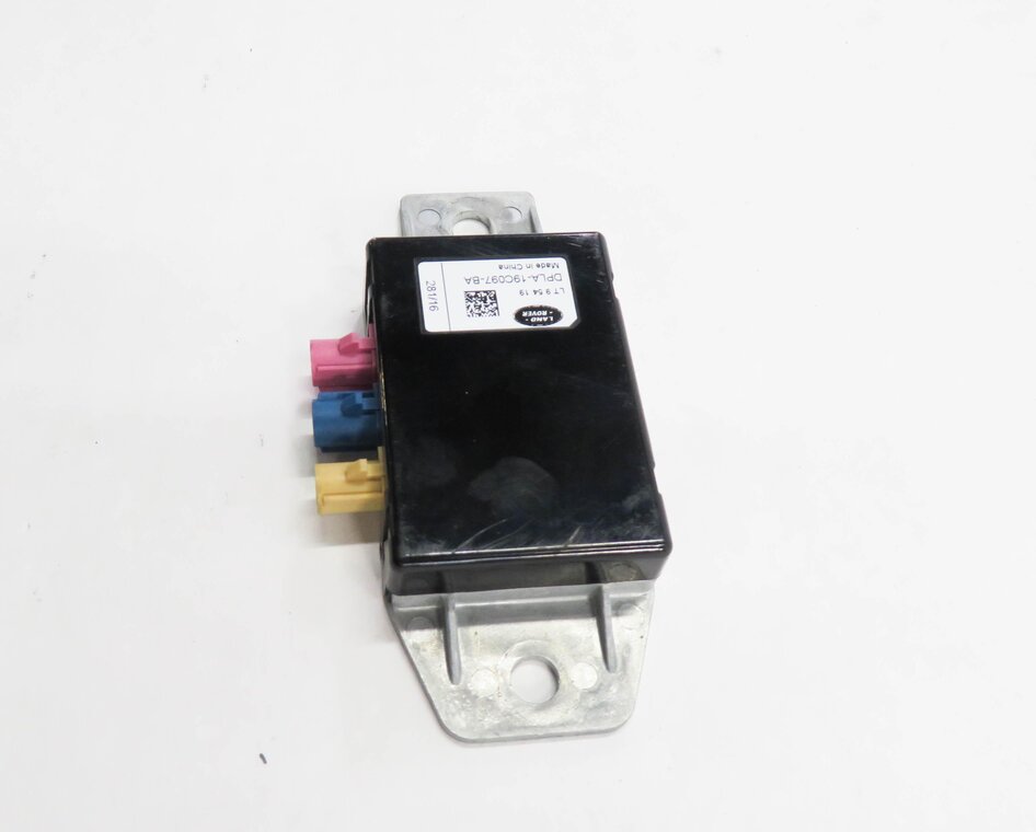 Thumbnail 4: 2017 LAND ROVER DISCOVERY SPORT (L550) ANTENNA AMP AMPLIFIER CONTROL MODULE