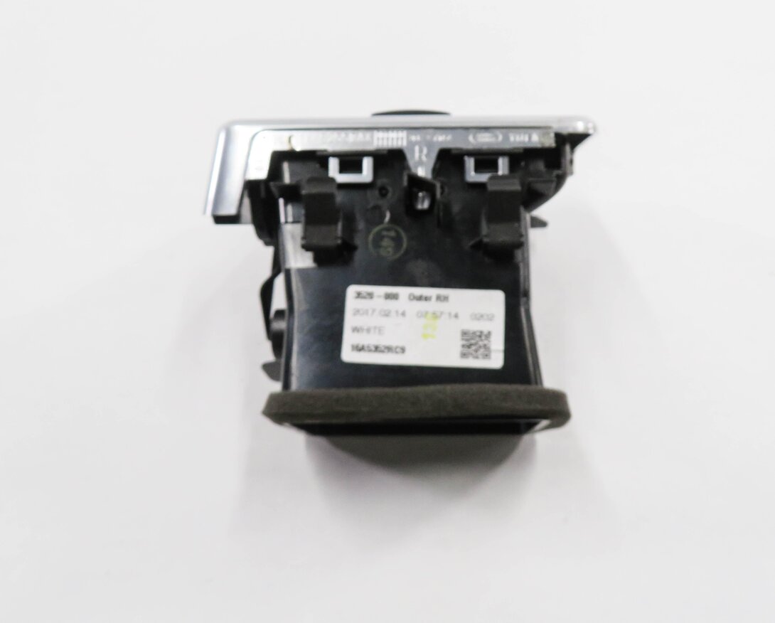 Thumbnail 5: 2017 LAND ROVER DISCOVERY SPORT (L550) RIGHT PASSENGER DASH HEATER A/C AIR VENT