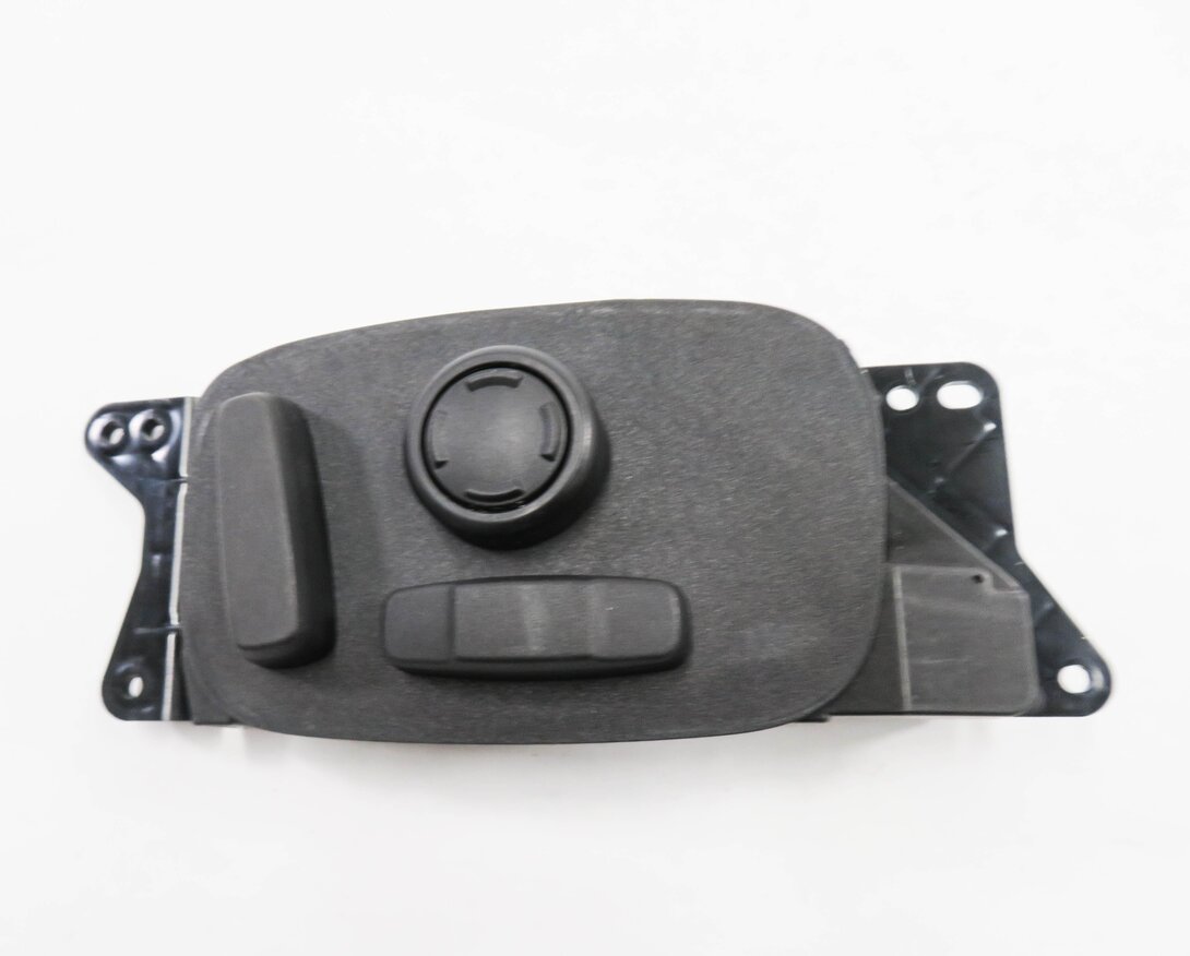 Thumbnail 2: 2017 LAND ROVER DISCOVERY SPORT (L550) RIGHT FRONT PASSENGER SEAT SWITCH