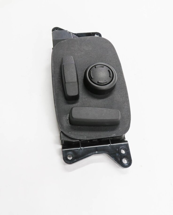 Thumbnail 4: 2017 LAND ROVER DISCOVERY SPORT (L550) LEFT FRONT DRIVER SEAT ADJUSTMENT SWITCH