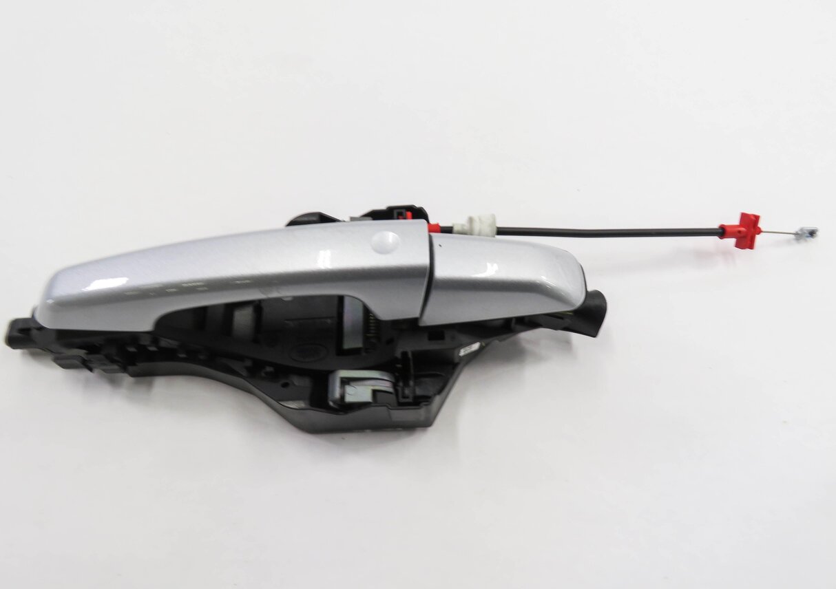 Thumbnail 9: 15-19 LAND ROVER DISCOVERY SPORT (L550) LEFT REAR PASSIVE DOOR HANDLE (SILVER)
