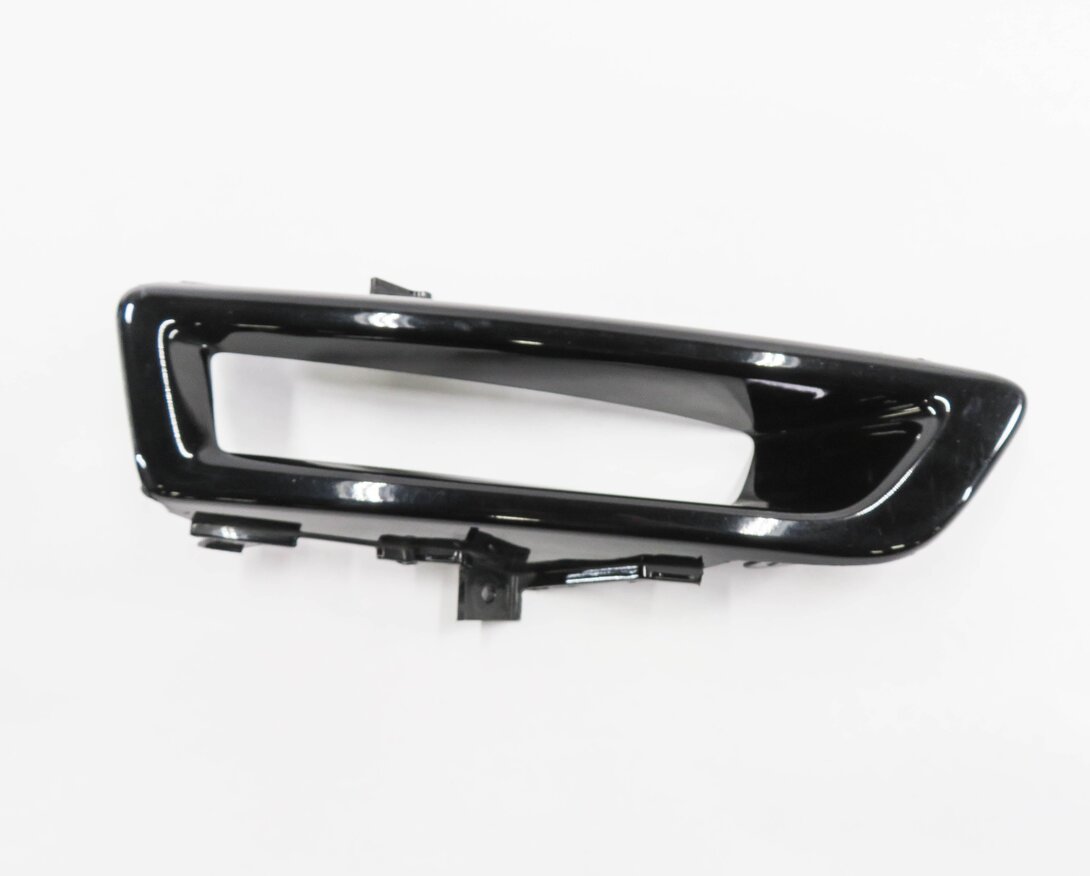 Thumbnail 2: 2017 LAND ROVER DISCOVERY SPORT (L550) RIGHT FRONT PASSENGER FOGLIGHT TRIM