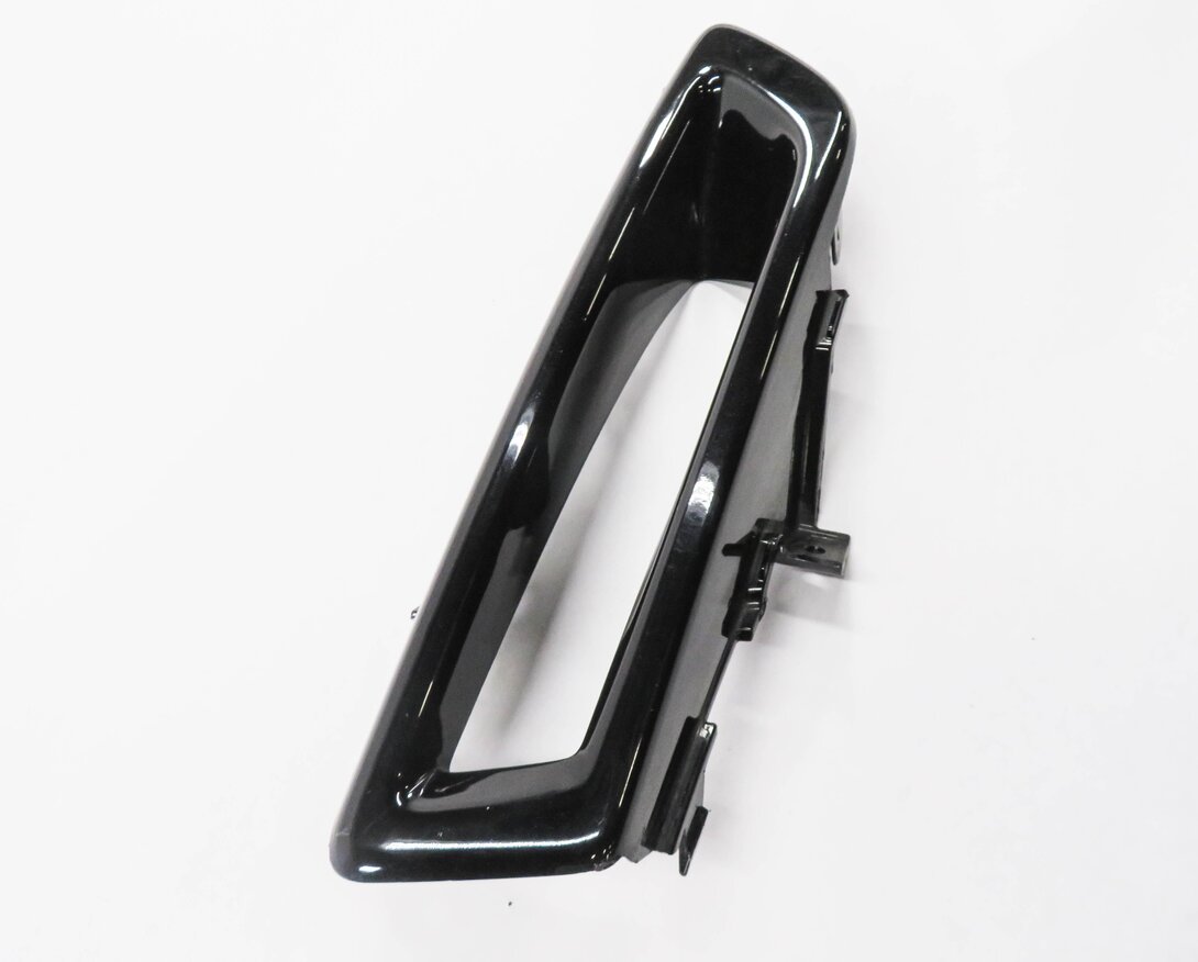 Thumbnail 3: 2017 LAND ROVER DISCOVERY SPORT (L550) RIGHT FRONT PASSENGER FOGLIGHT TRIM