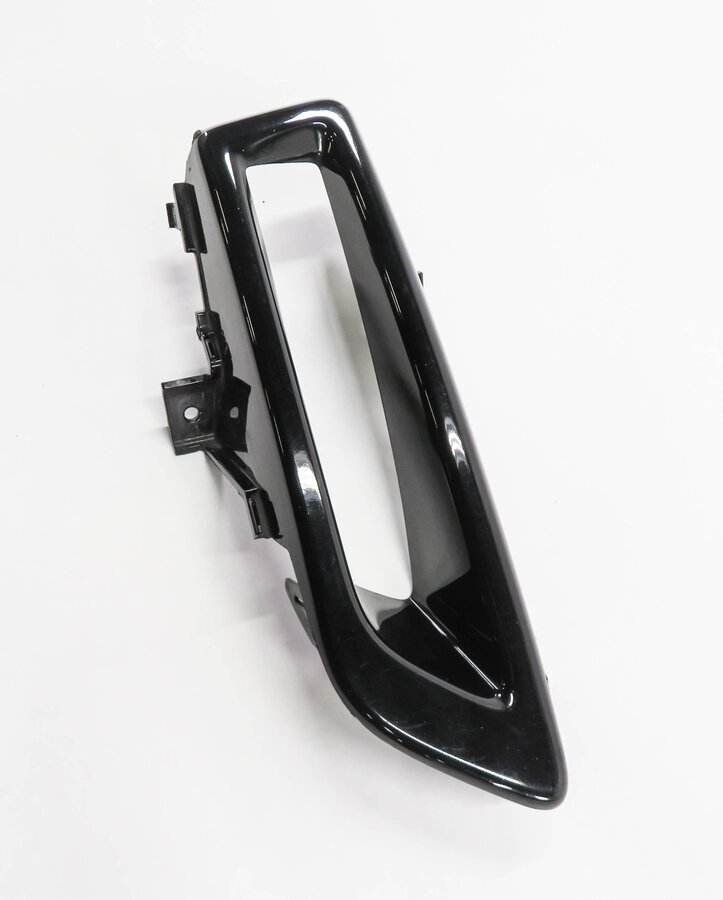 Thumbnail 4: 2017 LAND ROVER DISCOVERY SPORT (L550) RIGHT FRONT PASSENGER FOGLIGHT TRIM
