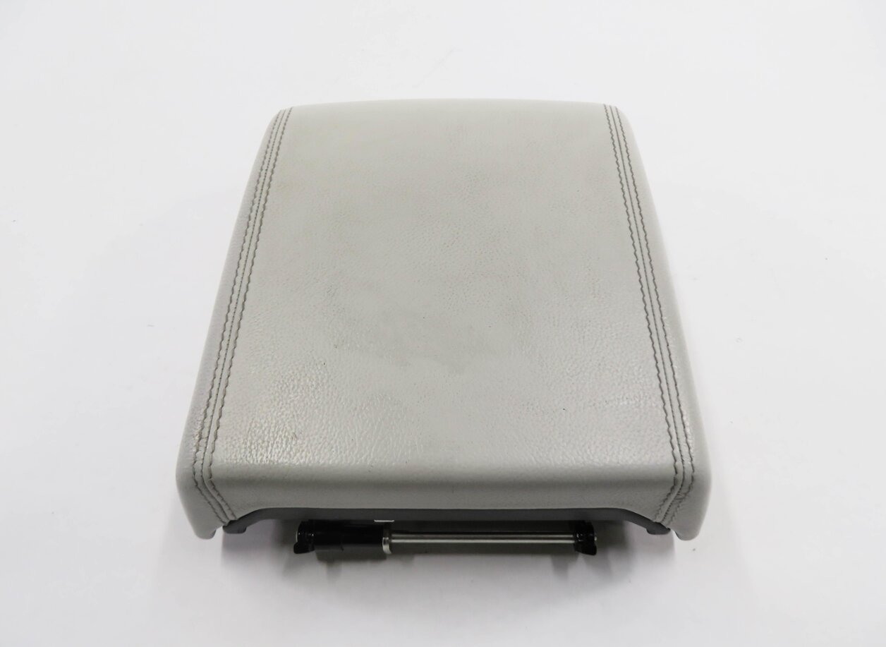Thumbnail 5: 2015-2019 DISCOVERY SPORT (L550) FRONT CENTER CONSOLE ARMREST LID (CIRRUS LUNAR)