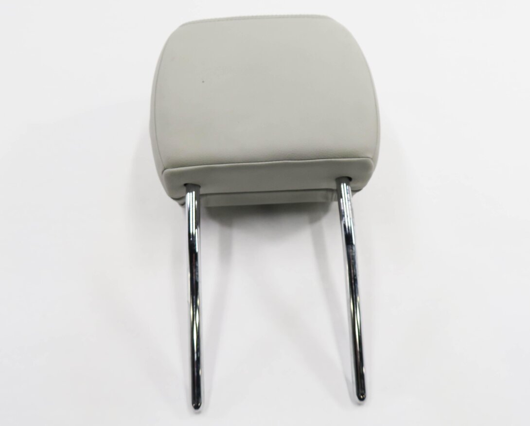 Thumbnail 6: 2017 LAND ROVER DISCOVERY SPORT (L550) LEFT FRONT DRIVER HEADREST (CIRRUS LUNAR)