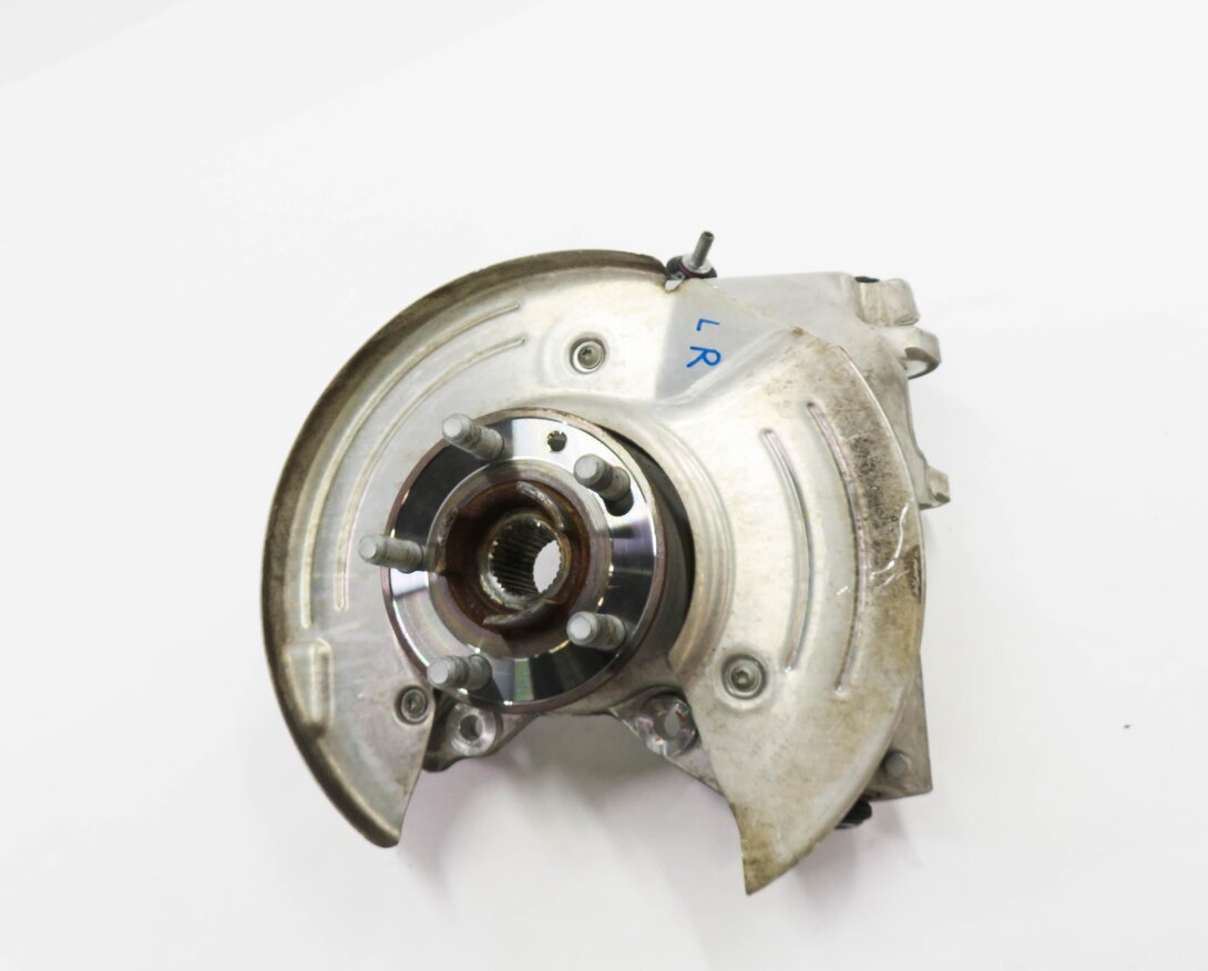 2015-2019 LAND ROVER DISCOVERY SPORT (L550) LEFT DRIVER REAR SPINDLE KNUCKLE HUB
