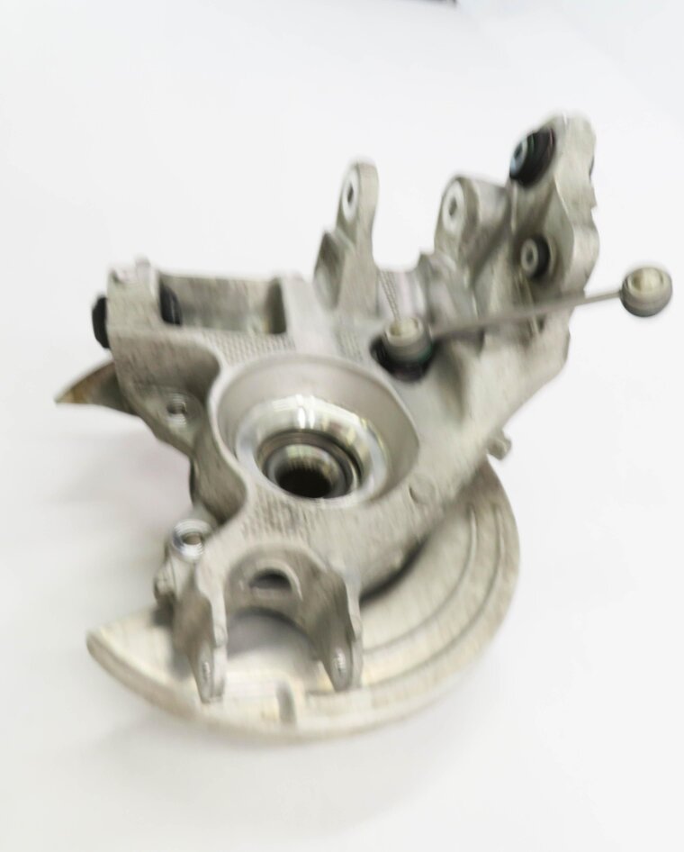 Thumbnail 5: 2015-2019 LAND ROVER DISCOVERY SPORT (L550) LEFT DRIVER REAR SPINDLE KNUCKLE HUB