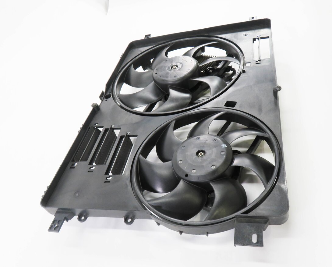 Thumbnail 4: 12-17 LR2 DISCOVERY SPORT RANGE ROVER EVOQUE (L538 L550) RADIATOR COOLING FAN