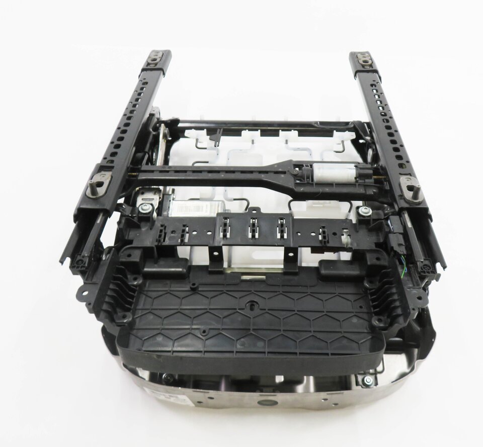 Thumbnail 3: 2017 LAND ROVER DISCOVERY SPORT (L550) LEFT FRONT DRIVER SEAT TRACK w/ MOTORS