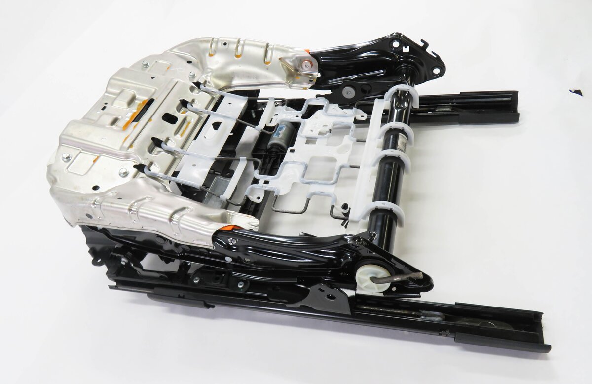 Thumbnail 9: 2017 LAND ROVER DISCOVERY SPORT (L550) LEFT FRONT DRIVER SEAT TRACK w/ MOTORS