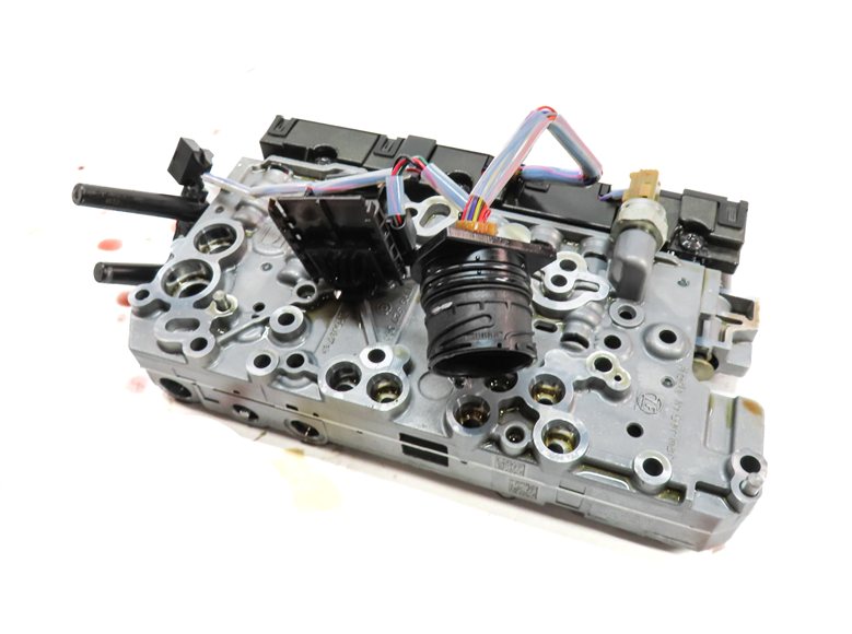2014-2017 EVOQUE DISCOVERY SPORT (L538 L550) 9HP-48 AUTO TRANSMISSION VALVE BODY