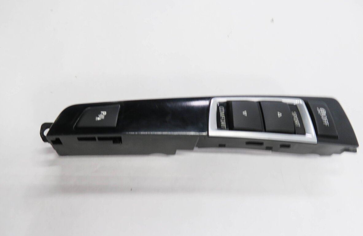 Thumbnail 4: 2012 BMW 750i (F01) TRACTION CONTROL SPORT COMFORT PDC SWITCH BUTTON PANEL