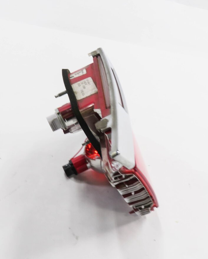 Thumbnail 4: 2009-2012 BMW 740i 750i 760i B7 (F01) LEFT DRIVER TRUNK TAILLIGHT LIGHT LAMP