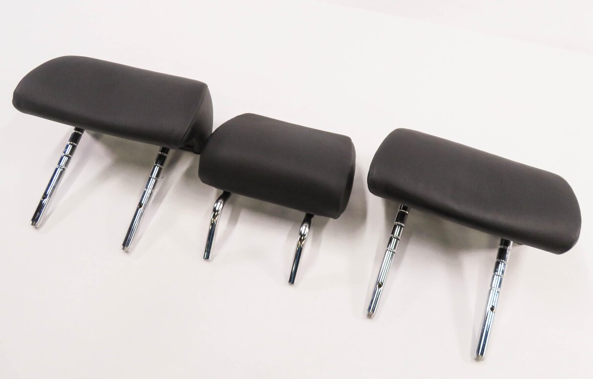 Thumbnail 1: 2012 BMW 750i (F01) REAR SEAT HEADREST SET-3 (BLACK NAPPA LEATHER NASW)