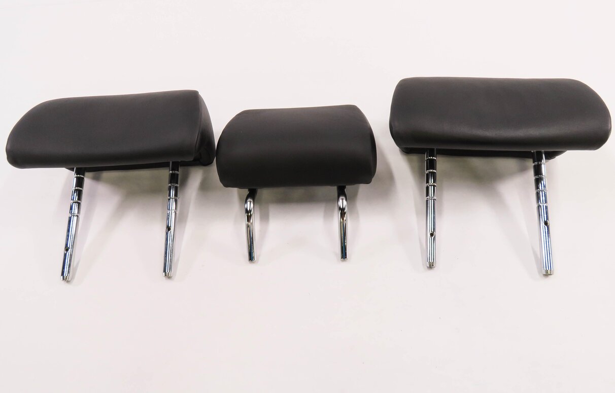 Thumbnail 2: 2012 BMW 750i (F01) REAR SEAT HEADREST SET-3 (BLACK NAPPA LEATHER NASW)