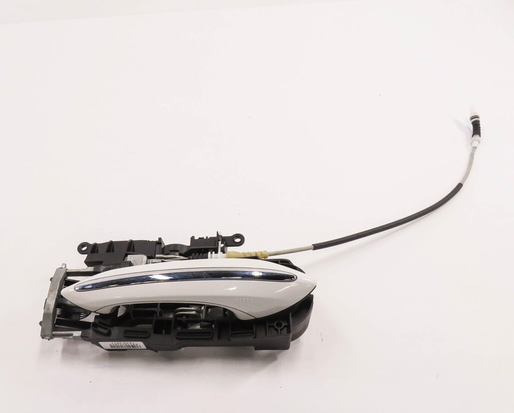 Thumbnail 2: 09-18 BMW 528i 535i 550i 740i 750i 760i RIGHT FRONT COMFORT DOOR HANDLE (WHITE)