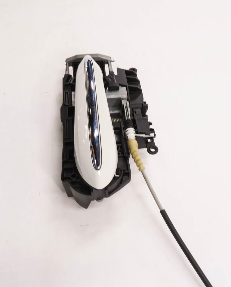 Thumbnail 4: 09-18 BMW 528i 535i 550i 740i 750i 760i RIGHT FRONT COMFORT DOOR HANDLE (WHITE)