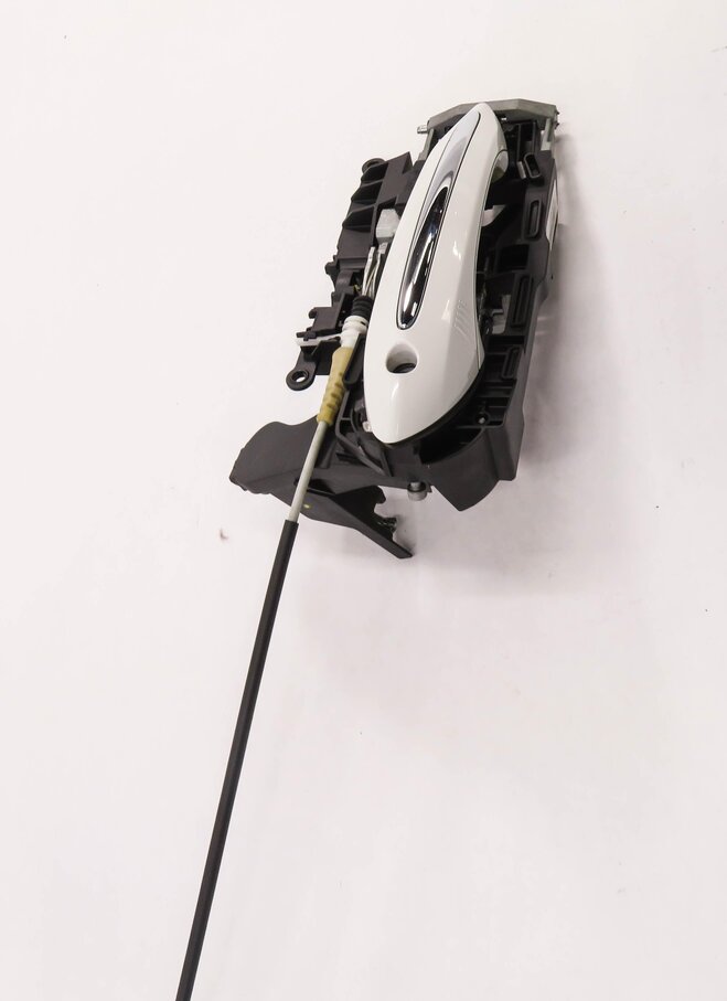 Thumbnail 4: 09-18 BMW 528i 535i 550i 740i 750i 760i RIGHT FRONT COMFORT DOOR HANDLE (WHITE)