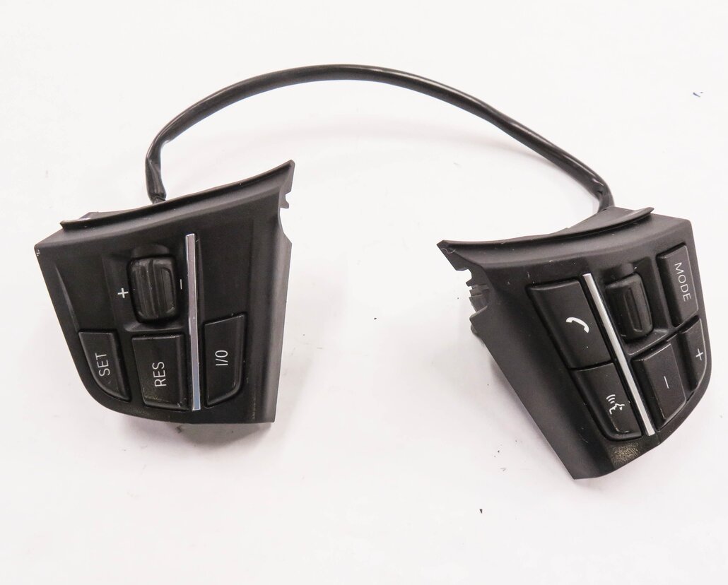 Thumbnail 2: 2012 BMW 750i (F01) DRIVER WHEEL STEERING SWITCH BUTTON SET-2