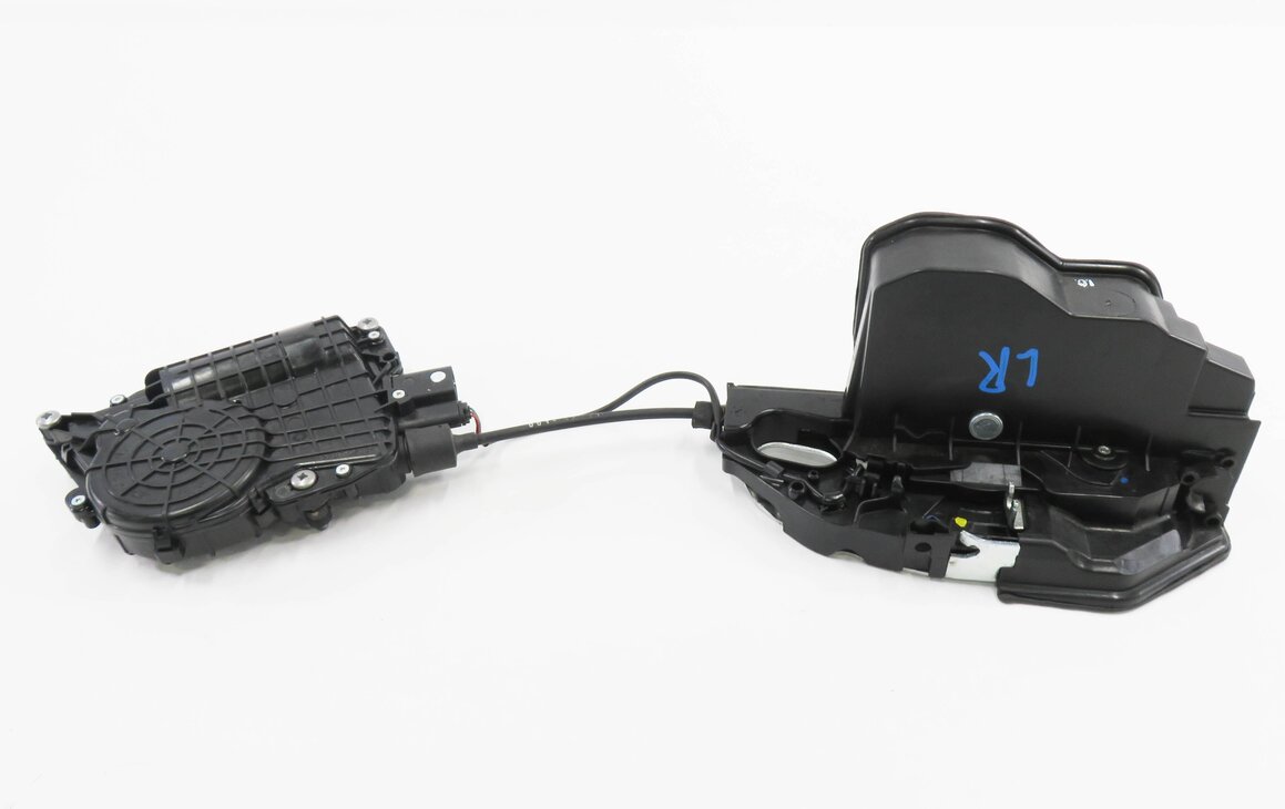 Thumbnail 2: 2011-2015 BMW 740i 750i 760i (F01) LEFT SIDE REAR DOOR LOCK LATCH (SOFT CLOSE)
