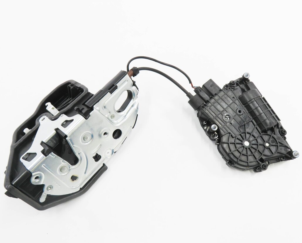 Thumbnail 5: 2011-2015 BMW 740i 750i 760i (F01) LEFT SIDE REAR DOOR LOCK LATCH (SOFT CLOSE)
