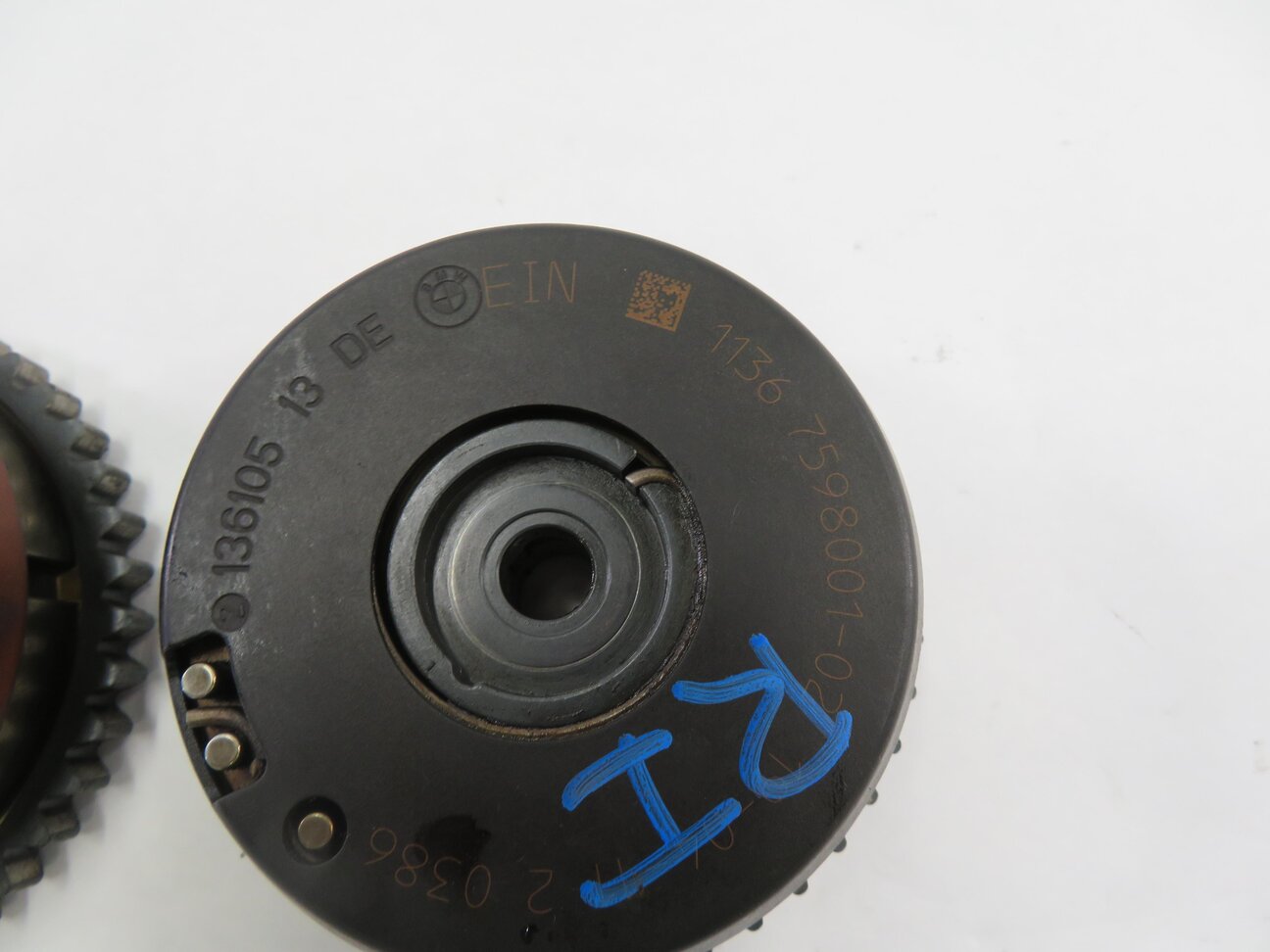 Thumbnail 7: 2012 BMW 750i (F01) 4.4L N62 TWIN TURBO ENGINE - RIGHT CAMSHAFT TIMING GEAR SET