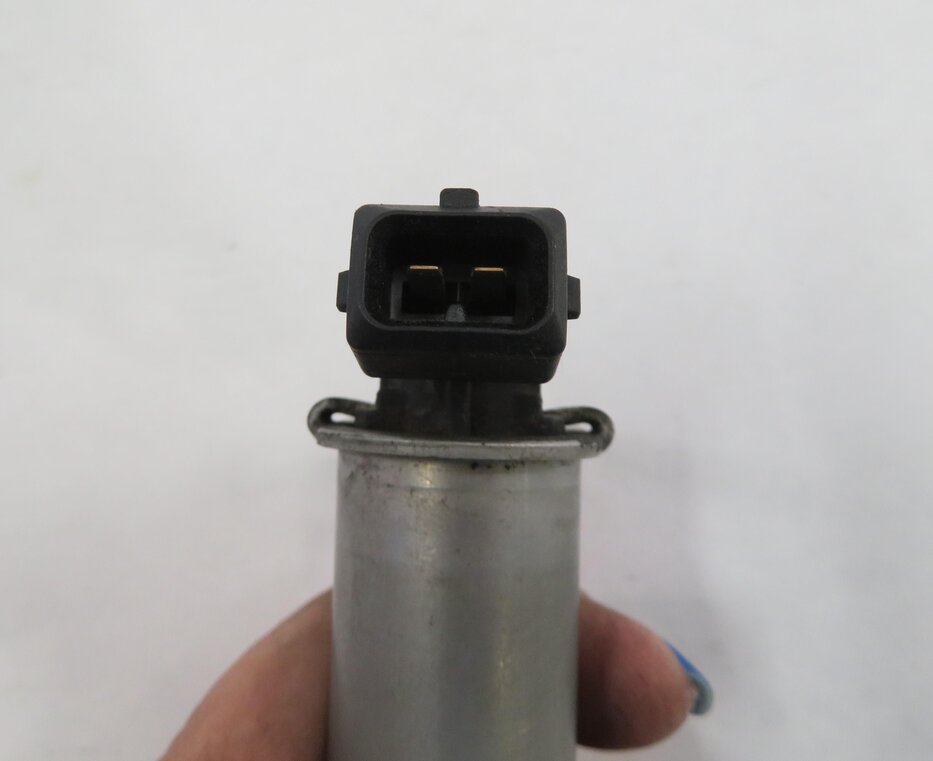 Thumbnail 6: 2012 BMW 750i (F01) 4.4L N62 TWIN TURBO ENGINE - VVT VANOS TIMING SOLENOID SET-2