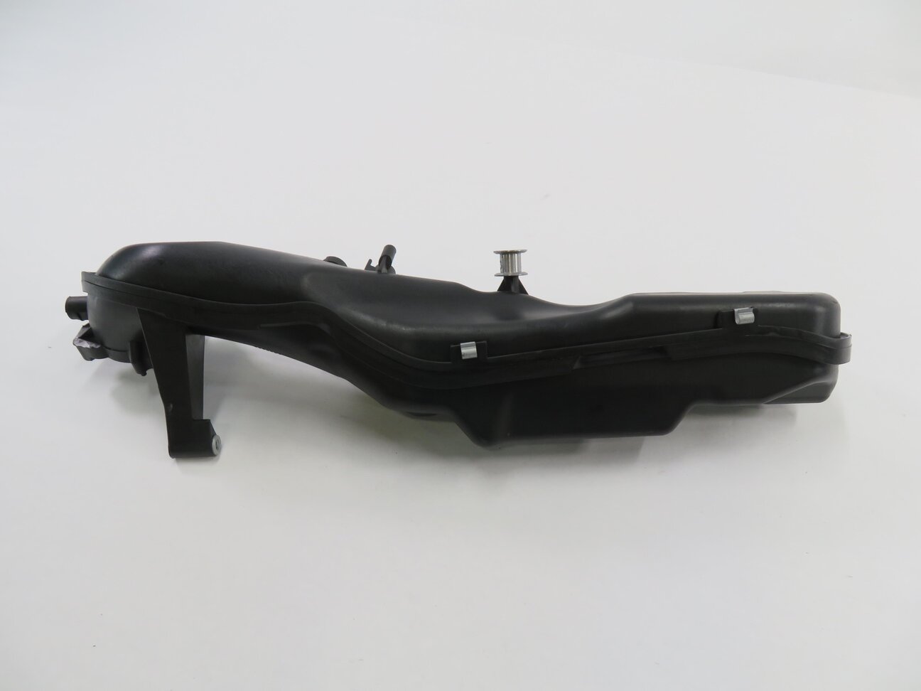 Thumbnail 5: 08-14 BMW 550i 650i 750i X5 X6 (F01 F10 E70 E71) 4.4L N63 - LEFT INTAKE MANIFOLD