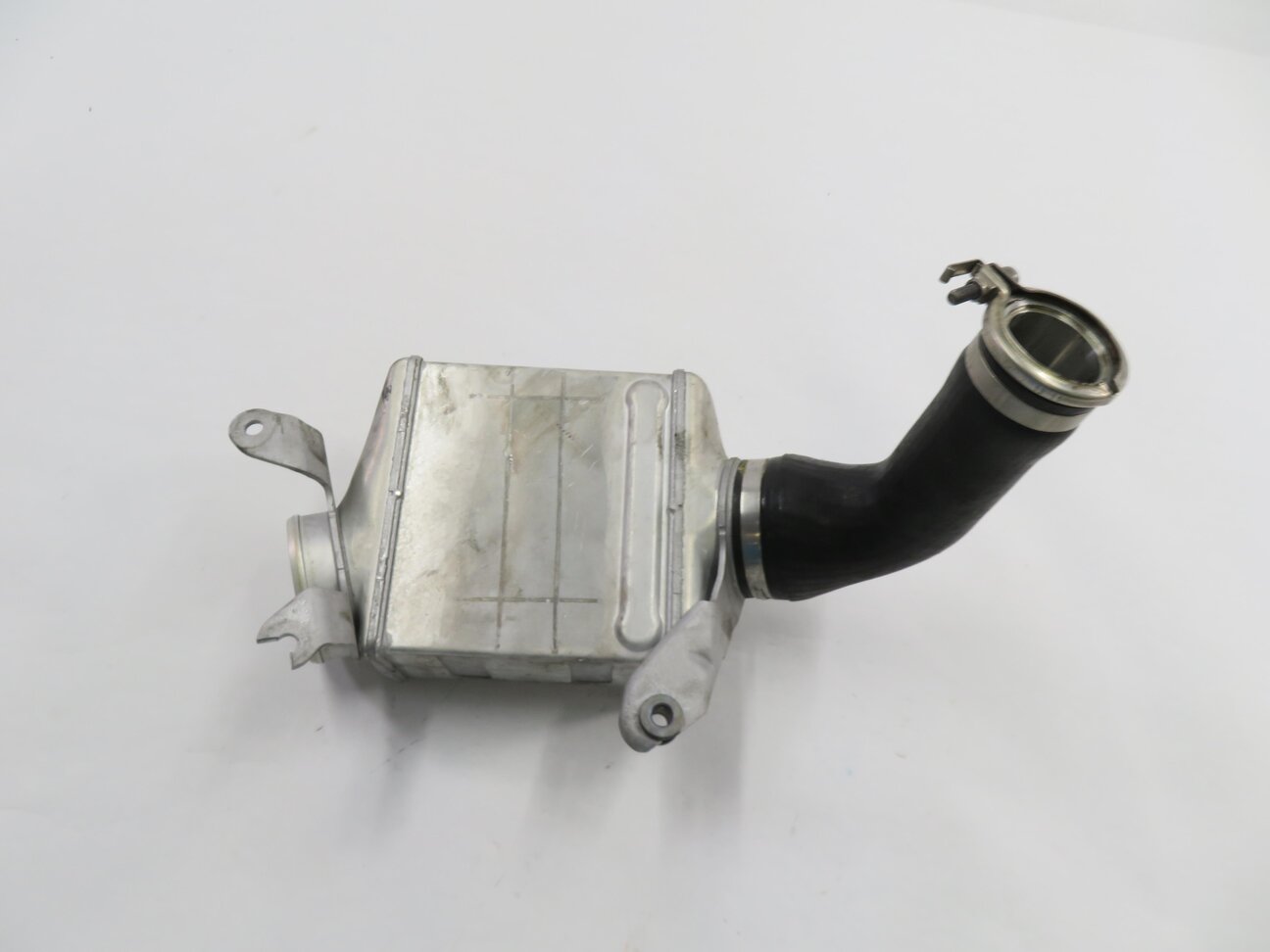 Thumbnail 6: 2009-2018 550i 650i 750i X5 X6 (F01 F10 E70 E71) 4.4L TWIN TURBO INTERCOOLER SET