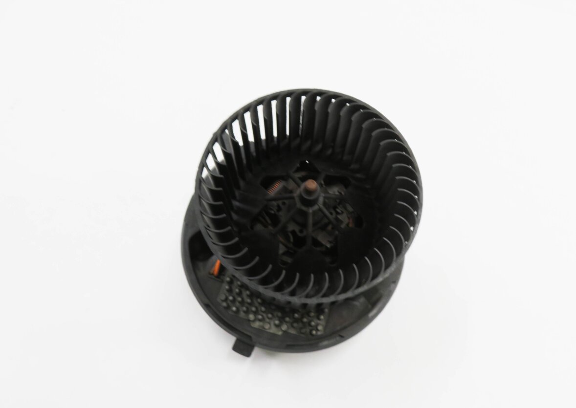 2015-2018 VW CC EOS TIGUAN / AUDI Q3 (8U) FRONT HEATER A/C BLOWER FAN MOTOR
