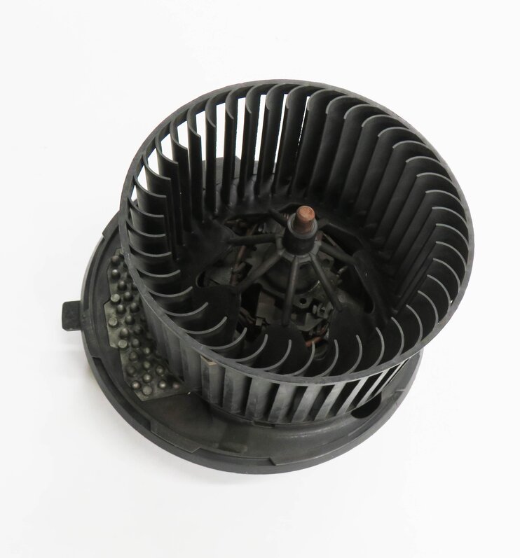 Thumbnail 4: 2015-2018 VW CC EOS TIGUAN / AUDI Q3 (8U) FRONT HEATER A/C BLOWER FAN MOTOR