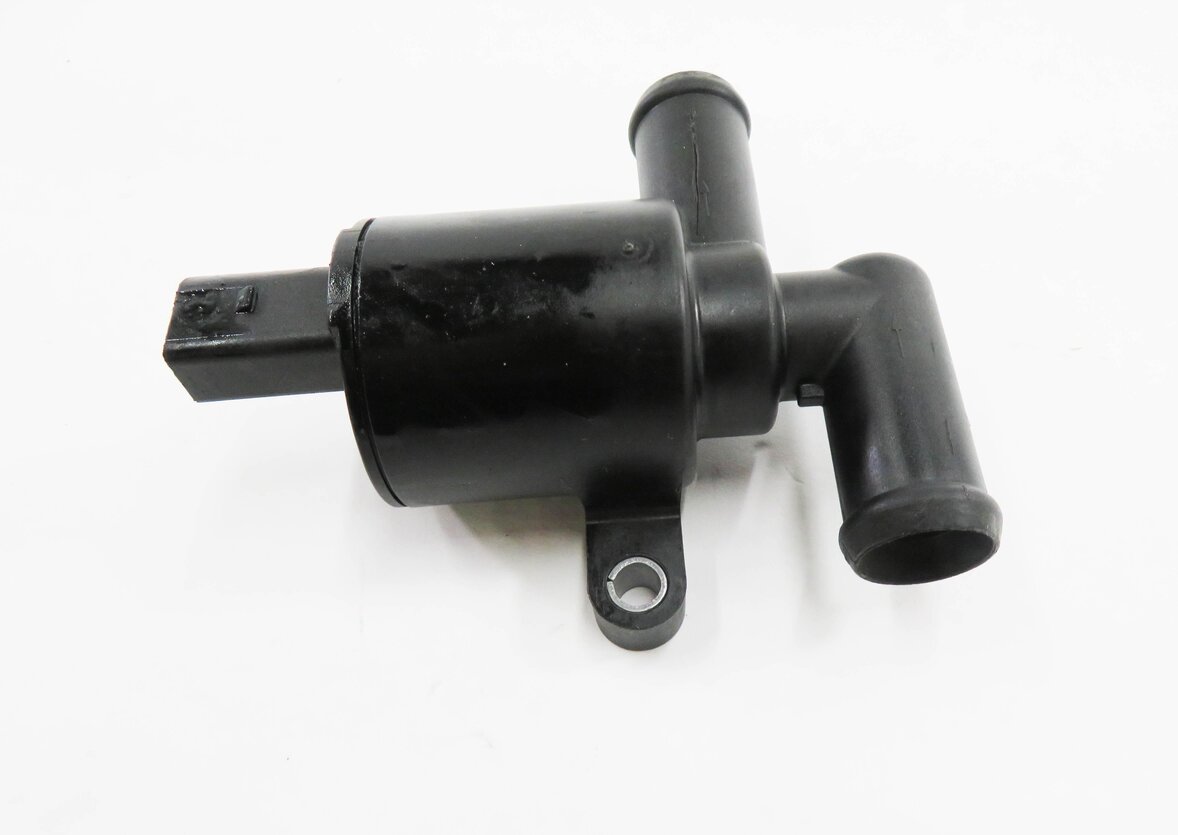 Thumbnail 5: 2016 AUDI Q3 (8U) 2.0L CCTA TURBO ENGINE - WATER HEATER CONTROL VALVE