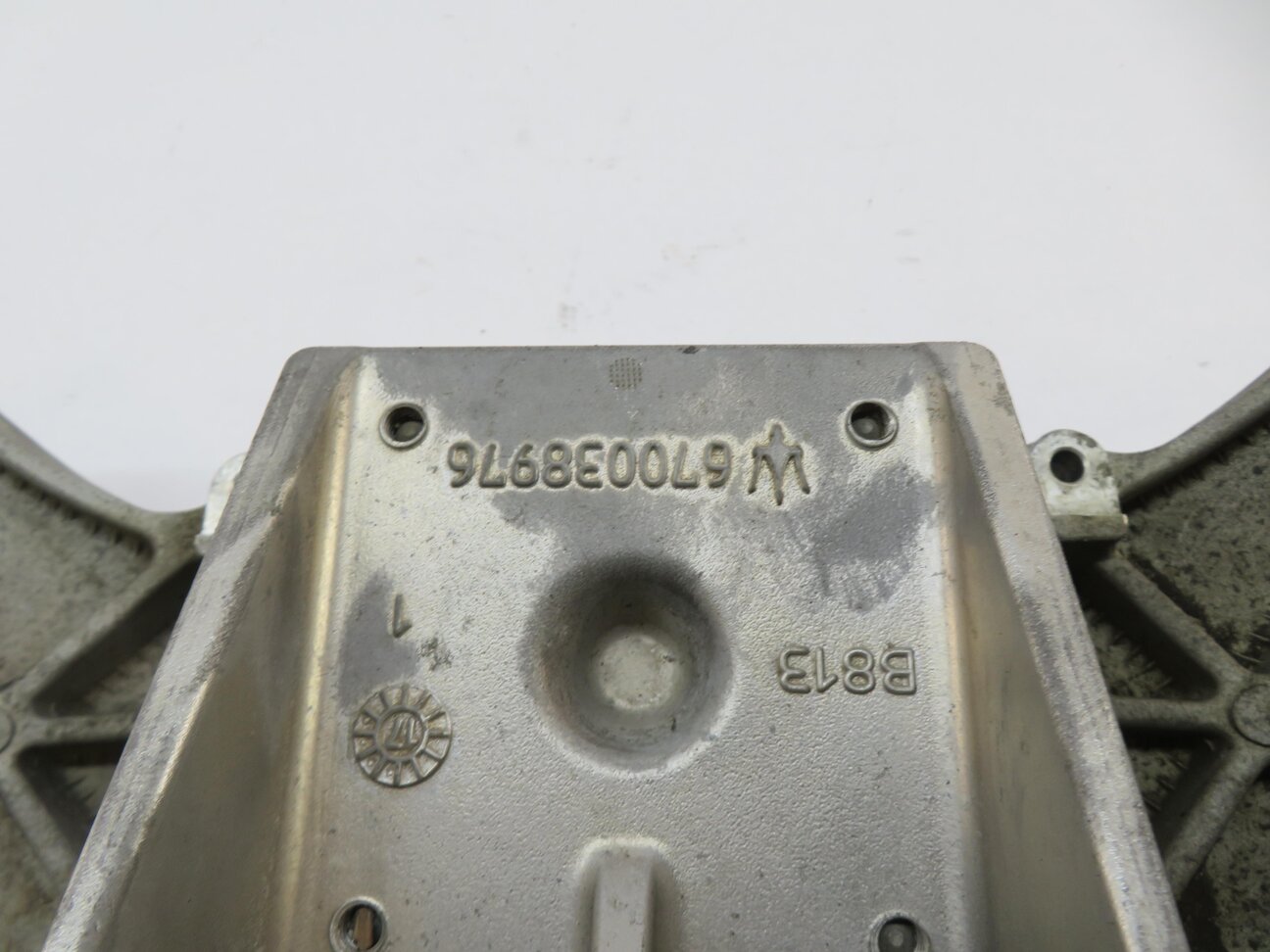 Thumbnail 6: 2018 MASERATI QUATTROPORTE VI (M156) TRANSMISSION MOUNT SUPPORT BRACKET
